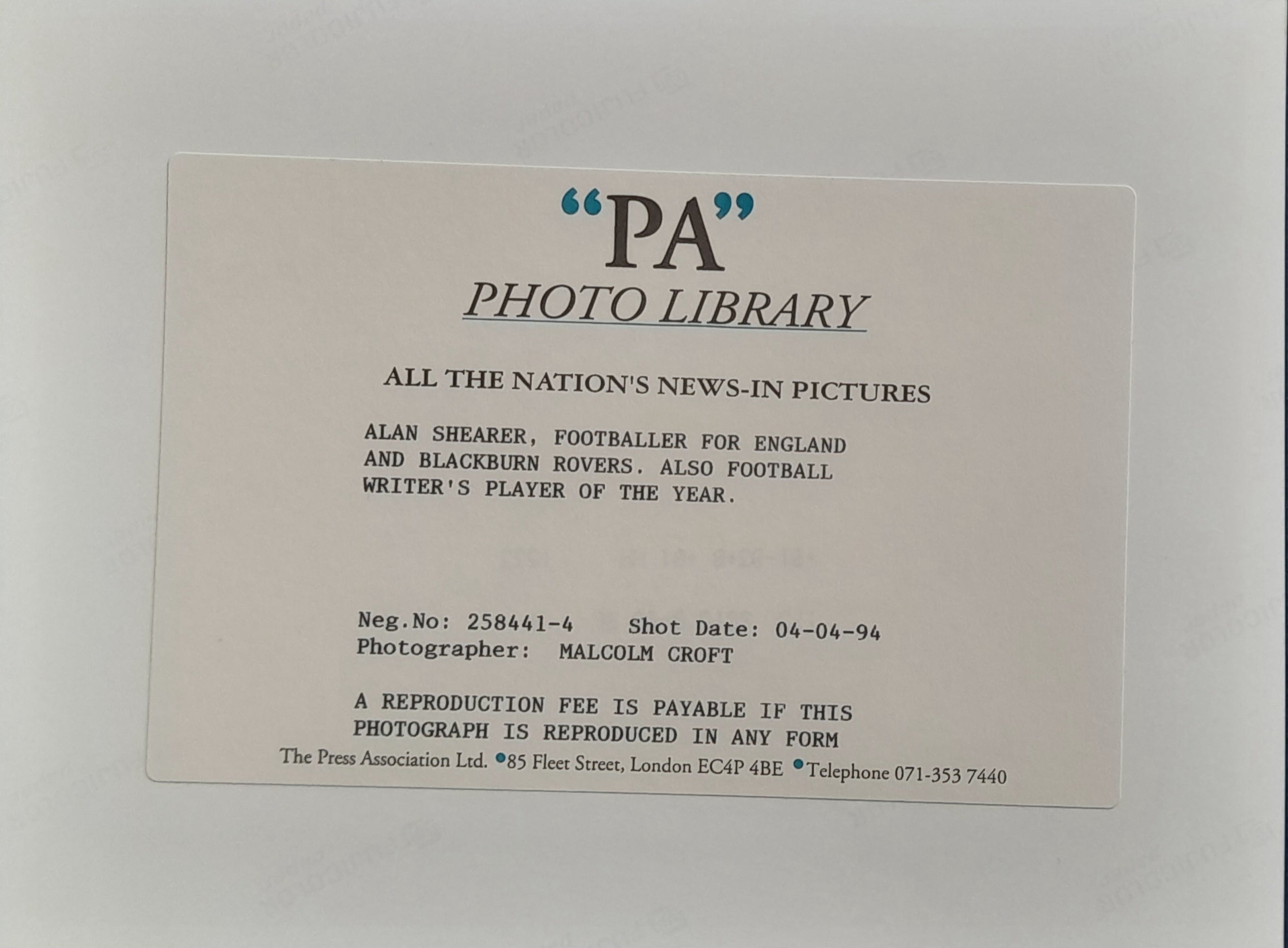 Alan Shearer – Signed 20.5cm x 15cm Colour Action Photo