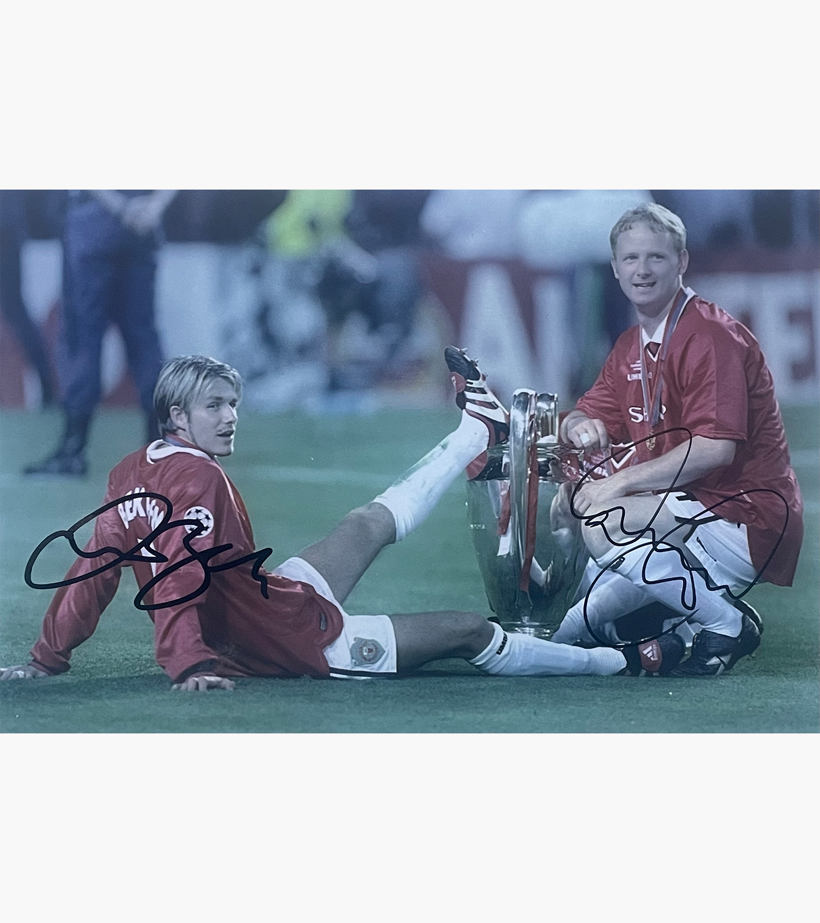 David Beckham & David May – Signed 24.3cm x 16.3cm Colour Photo