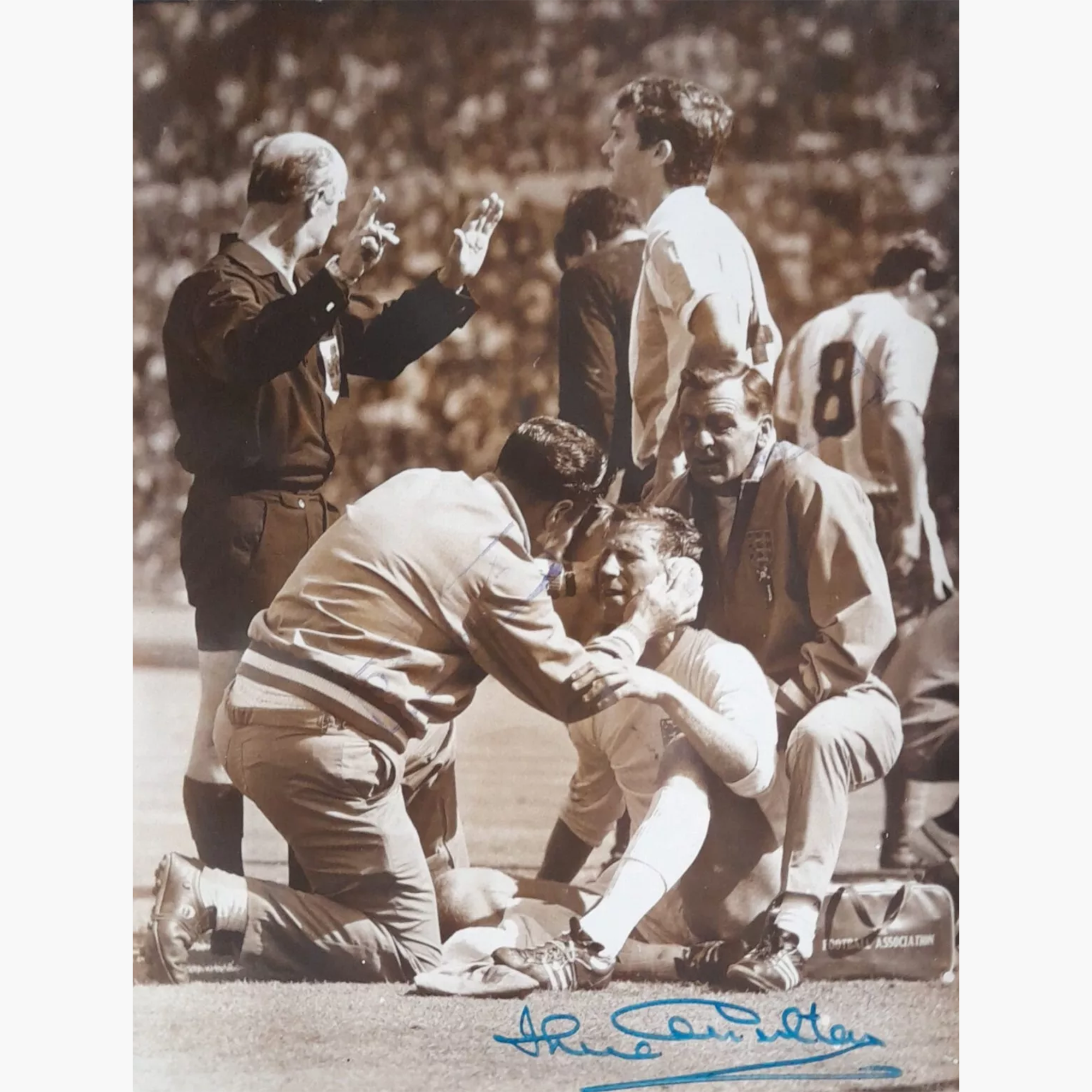 Jack Charlton Signed 1966 World Cup England v Argentina Press Photo – DPA Stamp