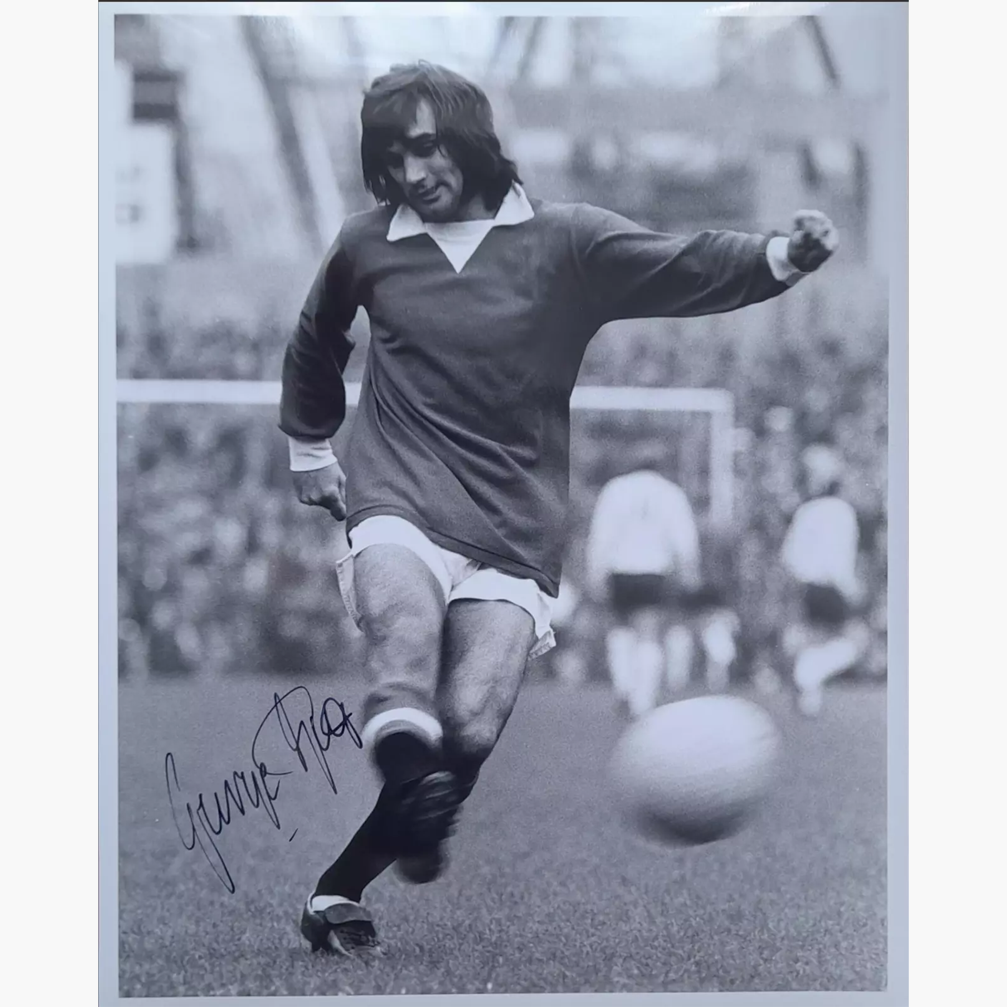 George Best Signed Manchester United Black & White Action Photo - 10" x 8"